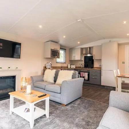 The Serenity With Hot Tub *